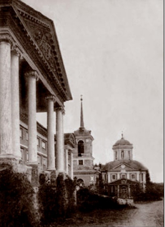 Вешняки. Церковь Спаса Всемилостивого в Кускове. архивная фотография, фото с сайта http://asm.rusk.ru/08/asm1/asm1_2.htm