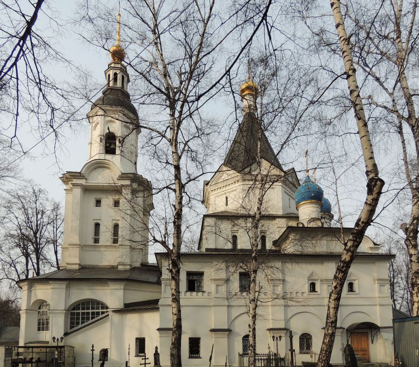 Вешняки. Церковь Успения Пресвятой Богородицы в Вешняках. фасады