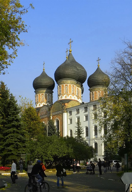 Собор Покрова Пресвятой Богородицы в Измайлове, Измайлово (Восточный административный округ (ВАО), г. Москва). фасады