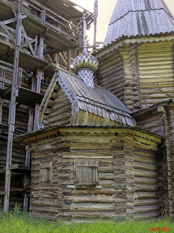 Собор Успения Пресвятой Богородицы, Кемь (Кемский район, Республика Карелия). архитектурные детали