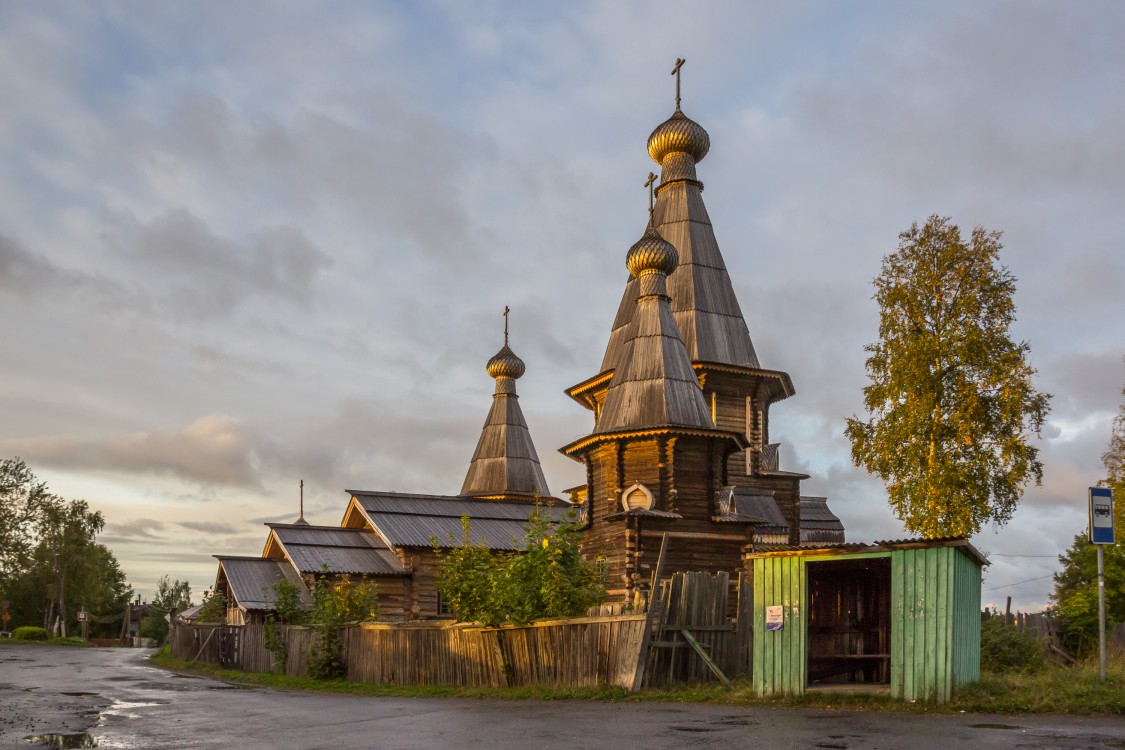Собор Успения Пресвятой Богородицы, Кемь (Кемский район, Республика Карелия). фасады, Вид с юго-запада