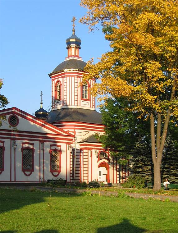 Лианозово. Церковь Воздвижения Креста Господня в Алтуфьеве. фасады