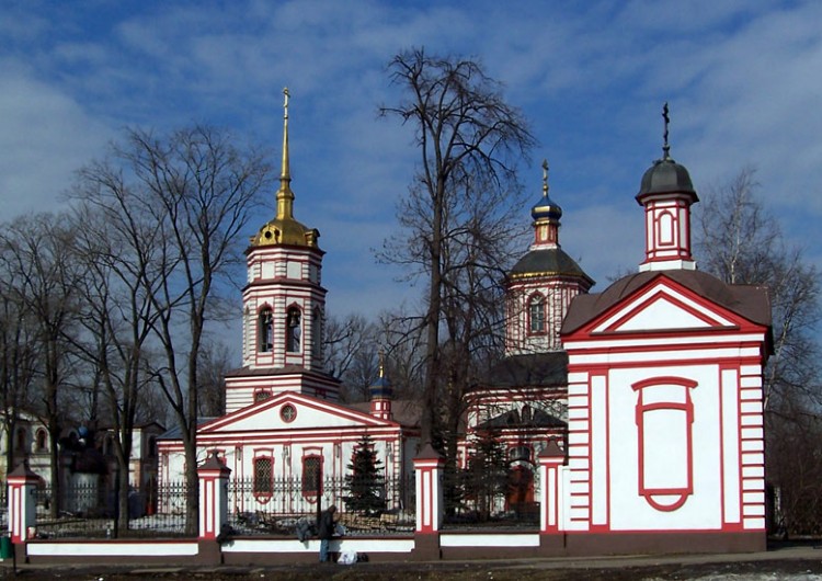 Лианозово. Церковь Воздвижения Креста Господня в Алтуфьеве. фасады