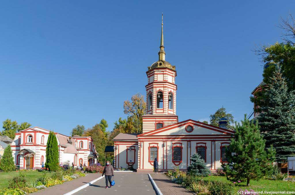 Церковь Воздвижения Креста Господня в Алтуфьеве, Лианозово (Северо-Восточный административный округ (СВАО), г. Москва). архитектурные детали