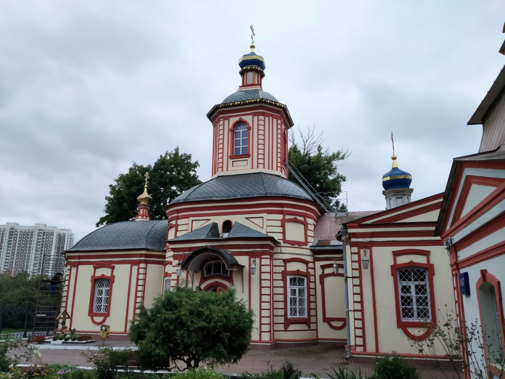 Церковь Воздвижения Креста Господня в Алтуфьеве, Лианозово (Северо-Восточный административный округ (СВАО), г. Москва). фасады