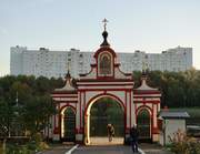 Лианозово. Воздвижения Креста Господня в Алтуфьеве, церковь