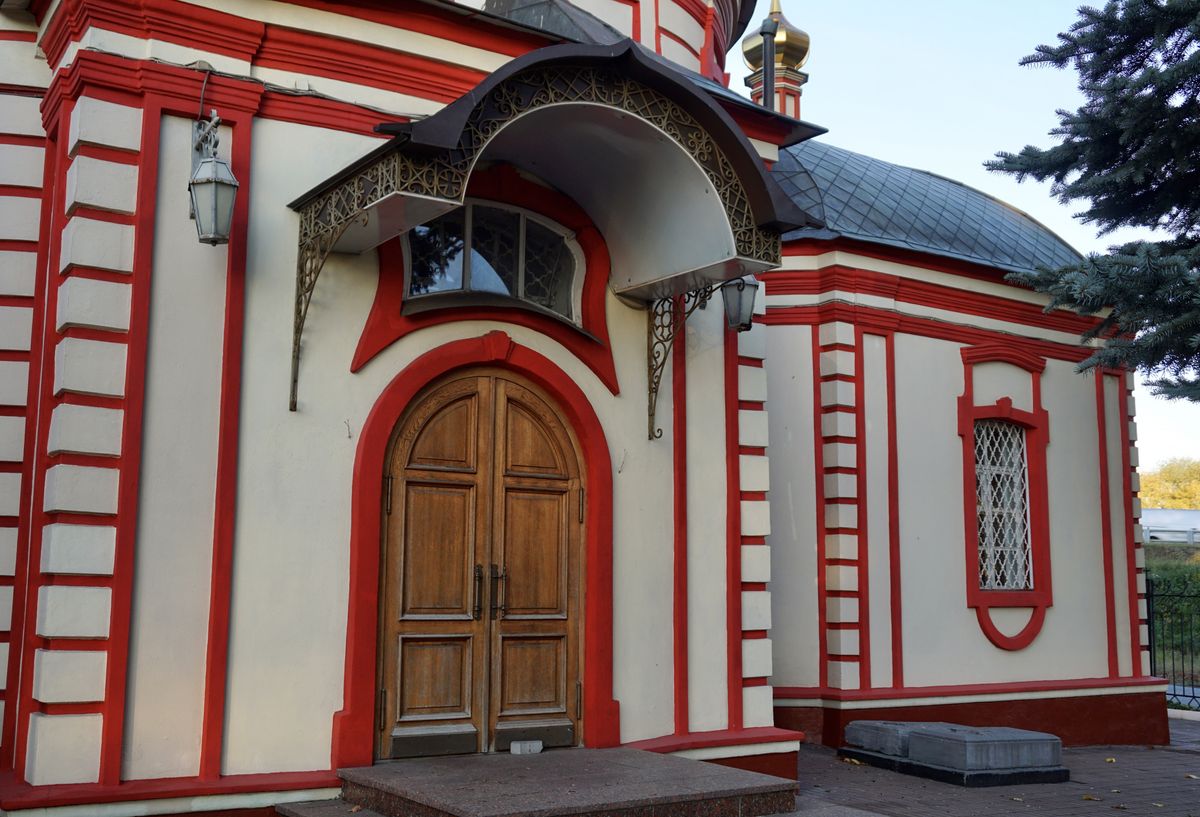 Церковь Воздвижения Креста Господня в Алтуфьеве, Лианозово (Северо-Восточный административный округ (СВАО), г. Москва). архитектурные детали