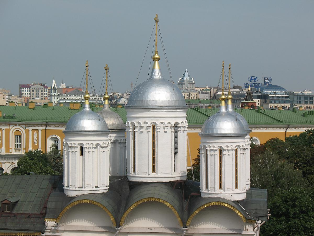 купола, архитектурные детали. Кремль. Церковь Двенадцати апостолов в Патриаршем доме, Тверской (Центральный административный округ (ЦАО), г. Москва)