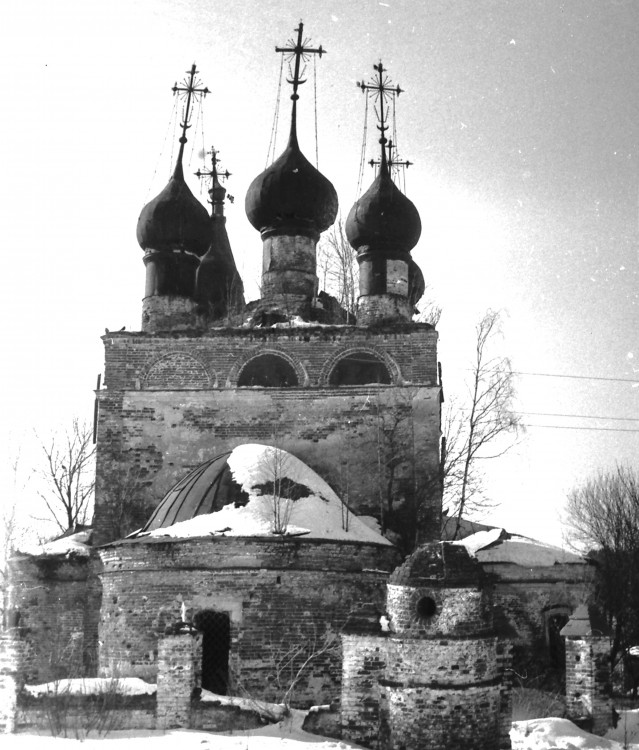 Церковь Троицы Живоначальной, Погребищи (Судогодский район, Владимирская область). фасады