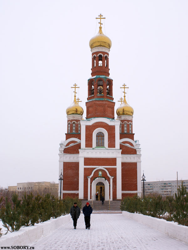 Омск. Кафедральный собор Рождества Христова. фасады