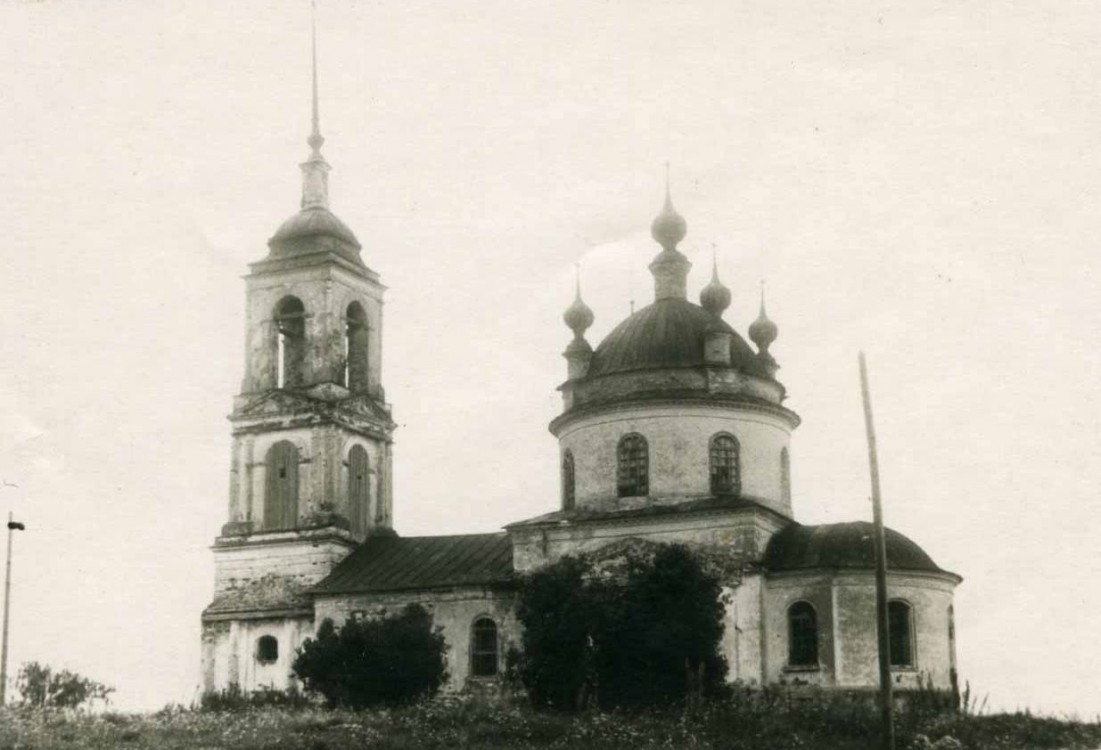 Церковь Сергия Радонежского, Поддубново, урочище (Ростовский район, Ярославская область). архивная фотография, Архивное фото Сергиевского храма, дата съёмки неизвестна.