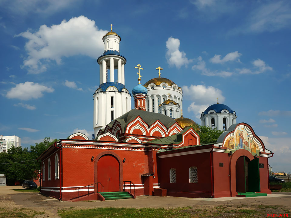 Бибирево. Церковь Сергия Радонежского в Бибиреве. фасады