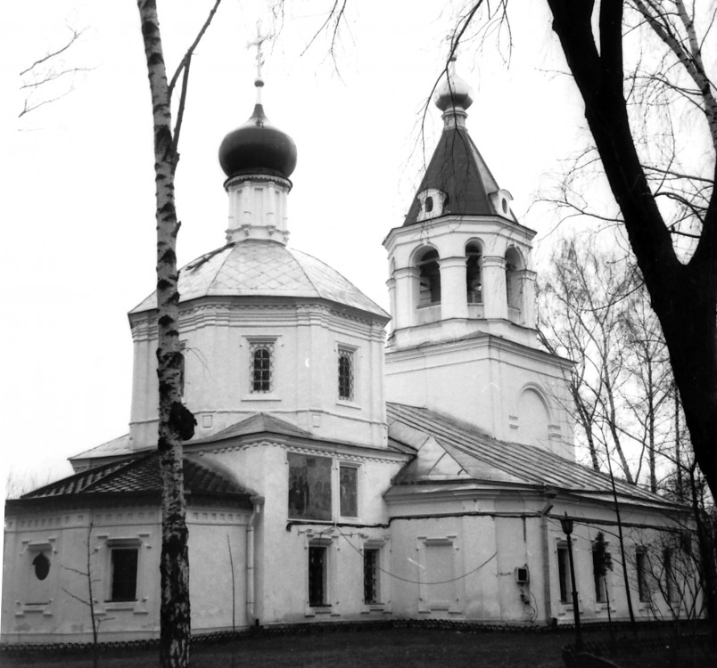 Церковь Ризоположения (Положения ризы Богородицы во Влахерне) в Леонове, Ростокино (Северо-Восточный административный округ (СВАО), г. Москва). фасады