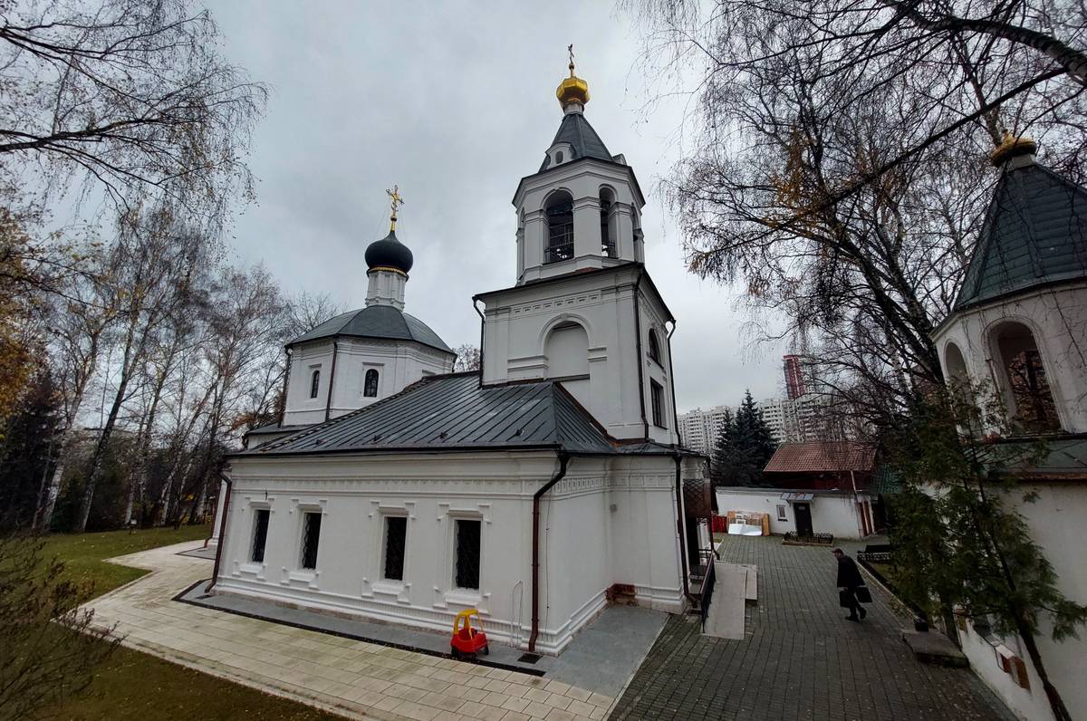 Церковь Ризоположения (Положения ризы Богородицы во Влахерне) в Леонове, Ростокино (Северо-Восточный административный округ (СВАО), г. Москва). фасады