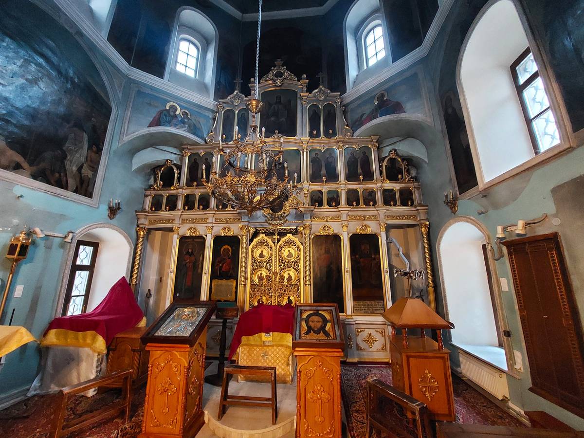 Церковь Ризоположения (Положения ризы Богородицы во Влахерне) в Леонове, Ростокино (Северо-Восточный административный округ (СВАО), г. Москва). интерьер и убранство