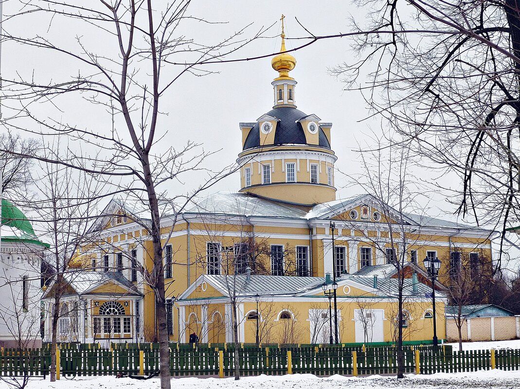 Кафедральный собор Покрова Пресвятой Богородицы на Рогожском кладбище, Нижегородский (Юго-Восточный административный округ (ЮВАО), г. Москва). фасады