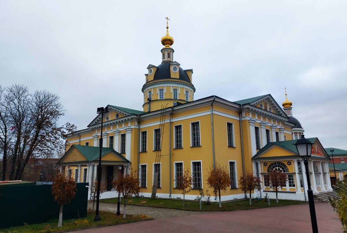 Кафедральный собор Покрова Пресвятой Богородицы на Рогожском кладбище, Нижегородский (Юго-Восточный административный округ (ЮВАО), г. Москва). фасады