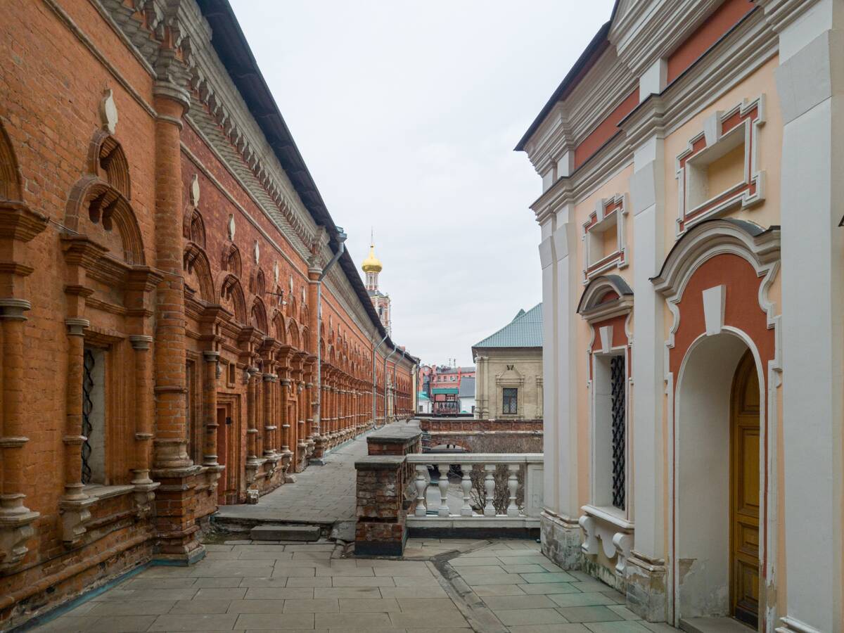 Высоко-Петровский монастырь, Тверской (Центральный административный округ (ЦАО), г. Москва). архитектурные детали