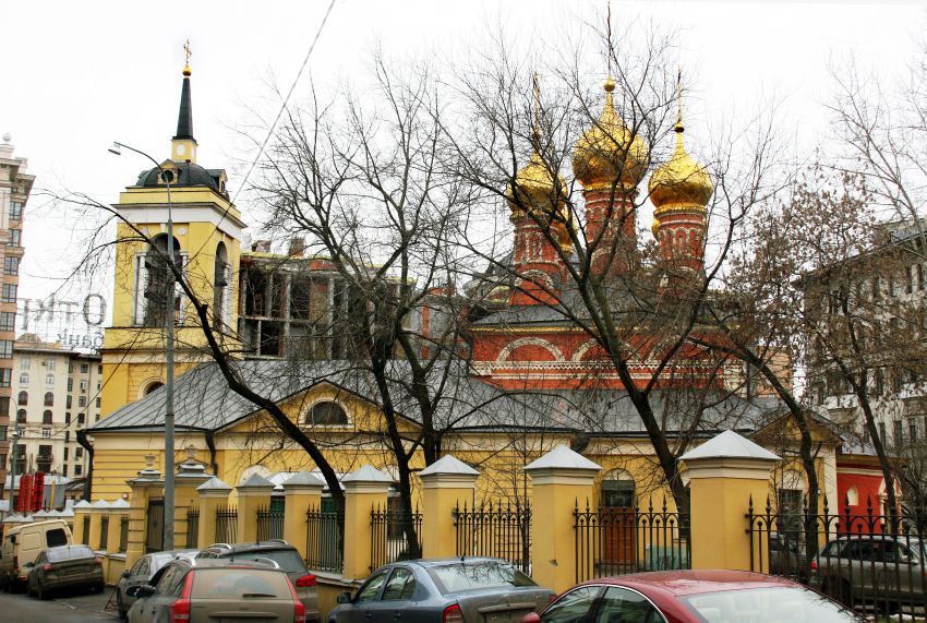 Арбат. Церковь Николая Чудотворца на Щепах. фасады