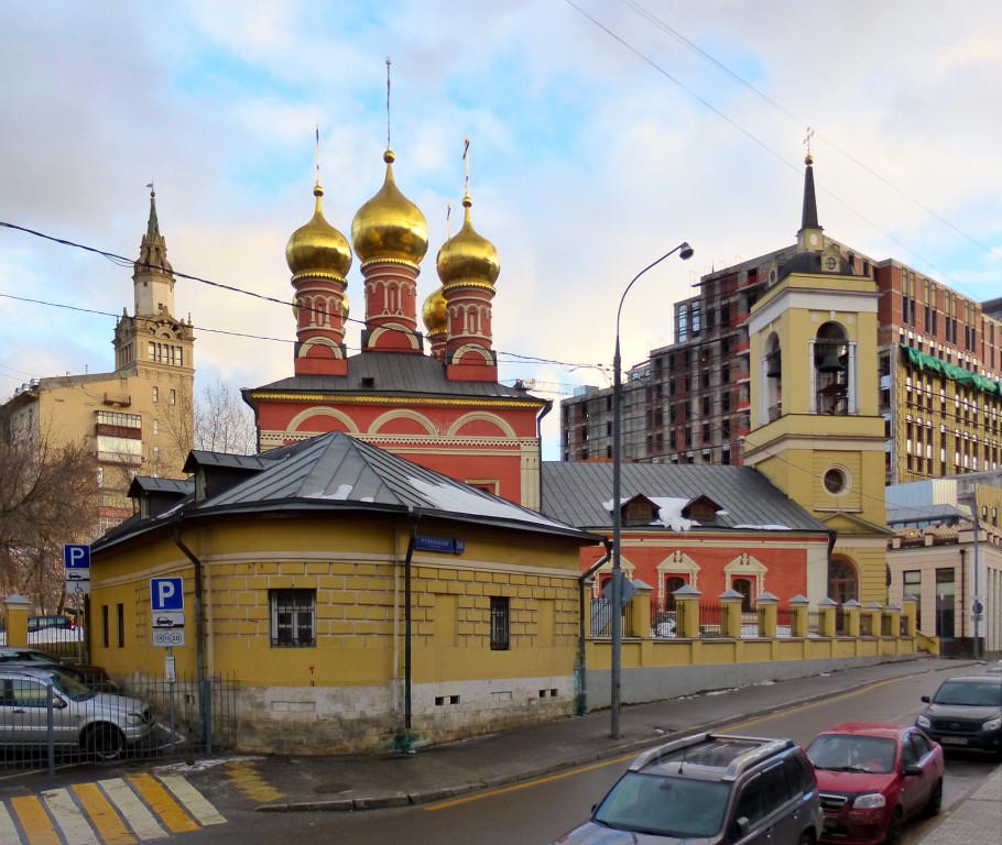 Арбат. Церковь Николая Чудотворца на Щепах. общий вид в ландшафте