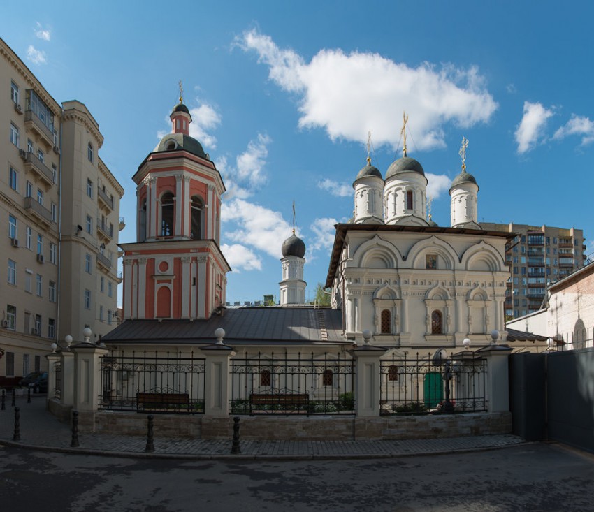 Церковь Иоанна Богослова в Бронной слободе, Пресненский (Центральный административный округ (ЦАО), г. Москва). фасады