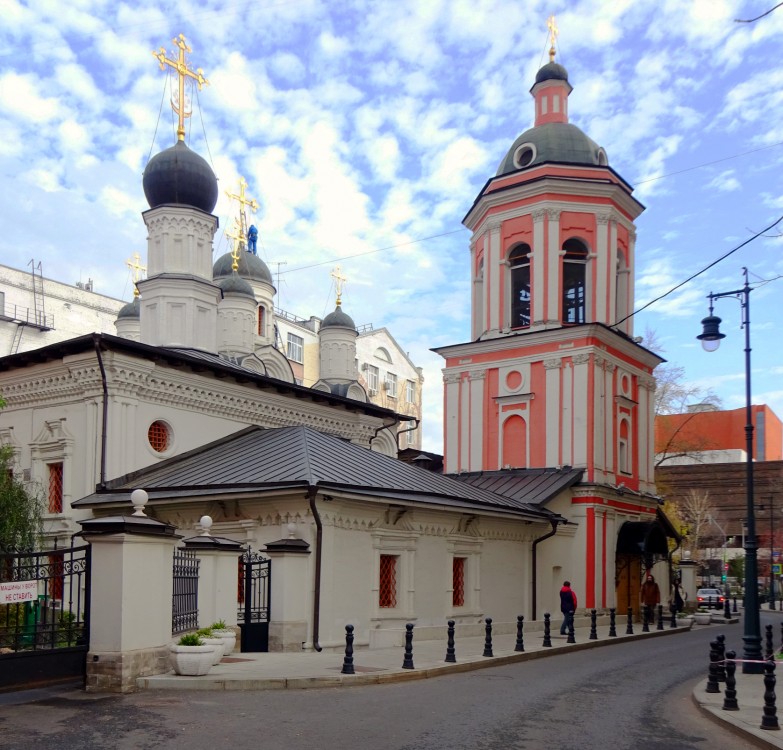 Церковь Иоанна Богослова в Бронной слободе, Пресненский (Центральный административный округ (ЦАО), г. Москва). фасады
