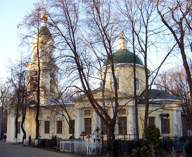 Воскресения словущего на ваганьковском. Воскресенский храм Ваганьково. Воскресения Словущего Ваганьково. Храм на Ваганьковском кладбище. Воскресения Словущего на Ваганьковском кладбище.