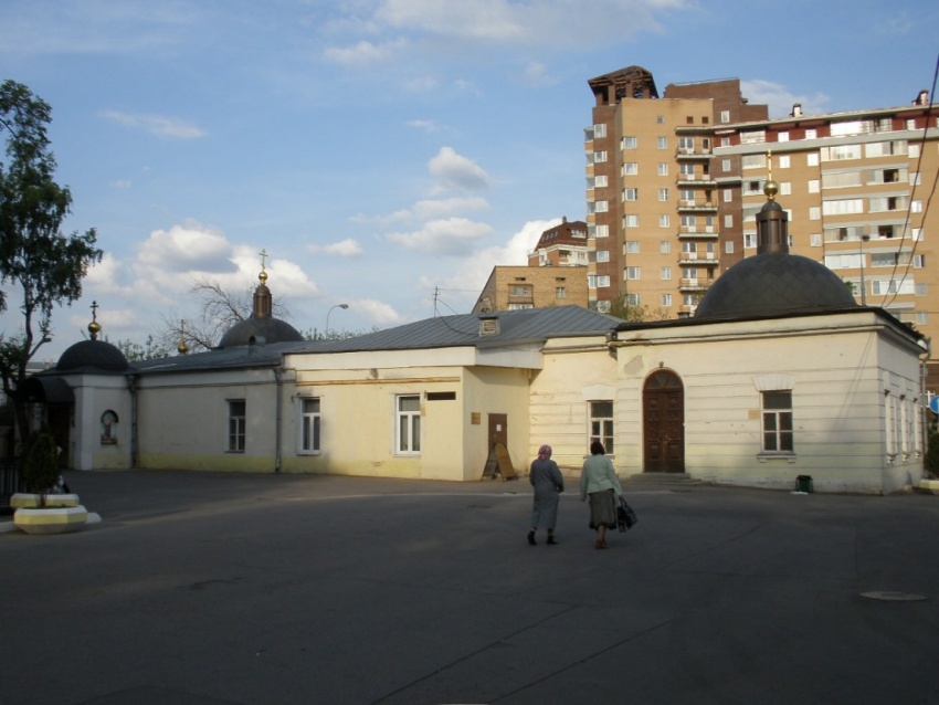 Пресненский. Церковь Андрея Первозванного на Ваганьковском кладбище. фасады, Вид  с  северо-запада