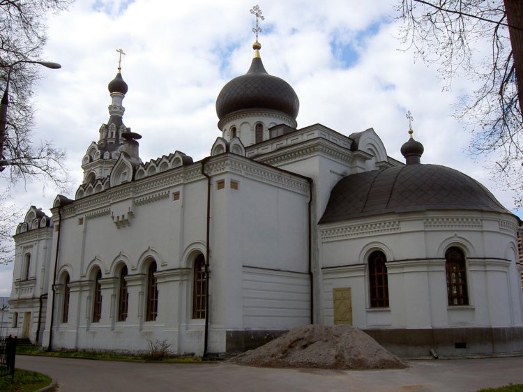 Троицкое подворье Покровского монастыря в Троице-Лыкове. Церковь Успения Пресвятой Богородицы (каменная), Строгино (Северо-Западный административный округ (СЗАО), г. Москва). фасады