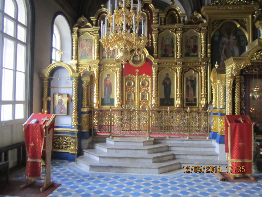 Троицкое подворье Покровского монастыря в Троице-Лыкове. Церковь Успения Пресвятой Богородицы (каменная), Строгино (Северо-Западный административный округ (СЗАО), г. Москва). интерьер и убранство