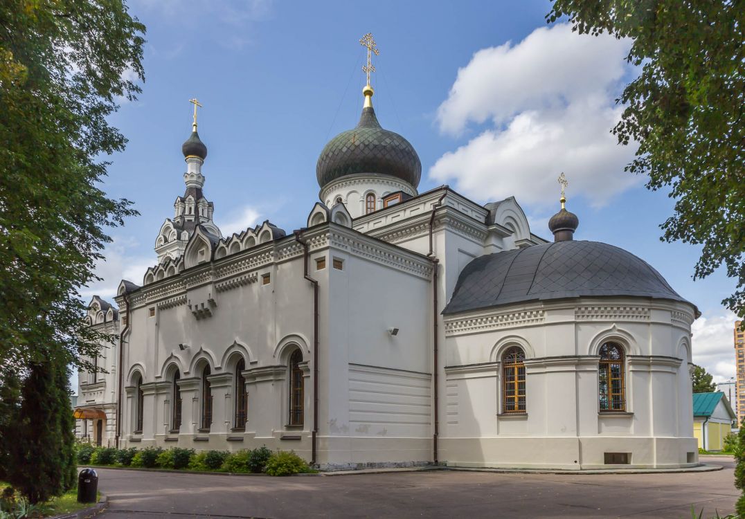 Троицкое подворье Покровского монастыря в Троице-Лыкове. Церковь Успения Пресвятой Богородицы (каменная), Строгино (Северо-Западный административный округ (СЗАО), г. Москва). фасады, Вид с юго-востока