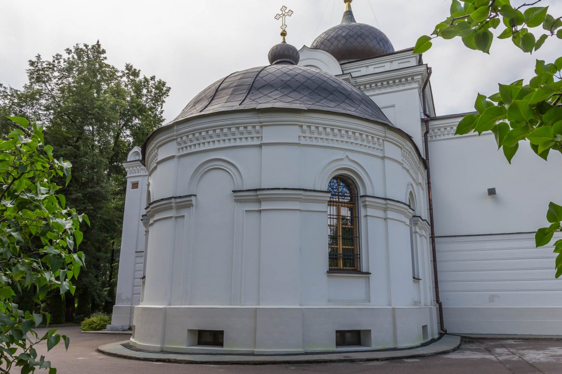 Троицкое подворье Покровского монастыря в Троице-Лыкове. Церковь Успения Пресвятой Богородицы (каменная), Строгино (Северо-Западный административный округ (СЗАО), г. Москва). архитектурные детали, Апсида