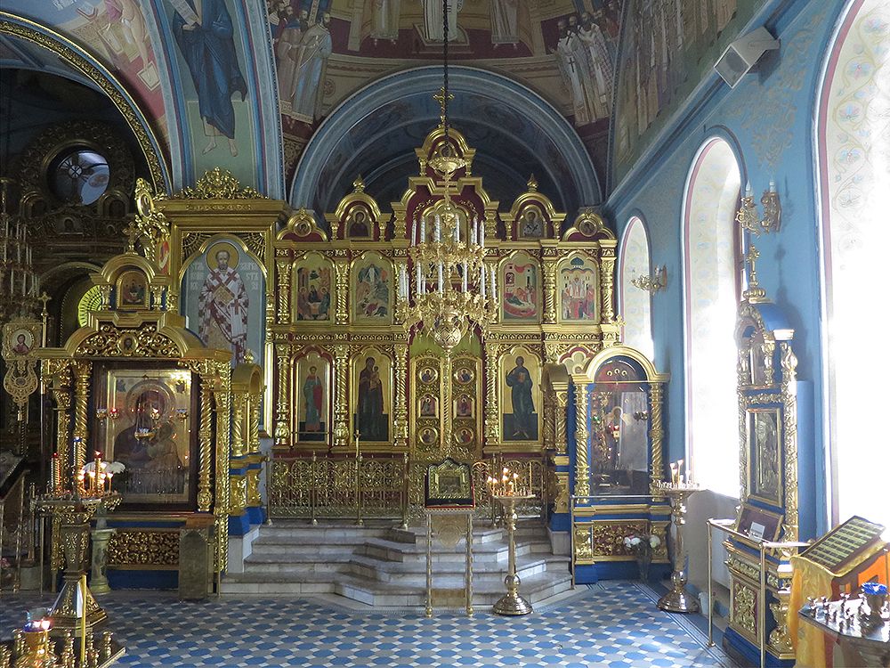 Троицкое подворье Покровского монастыря в Троице-Лыкове. Церковь Успения Пресвятой Богородицы (каменная), Строгино (Северо-Западный административный округ (СЗАО), г. Москва). интерьер и убранство