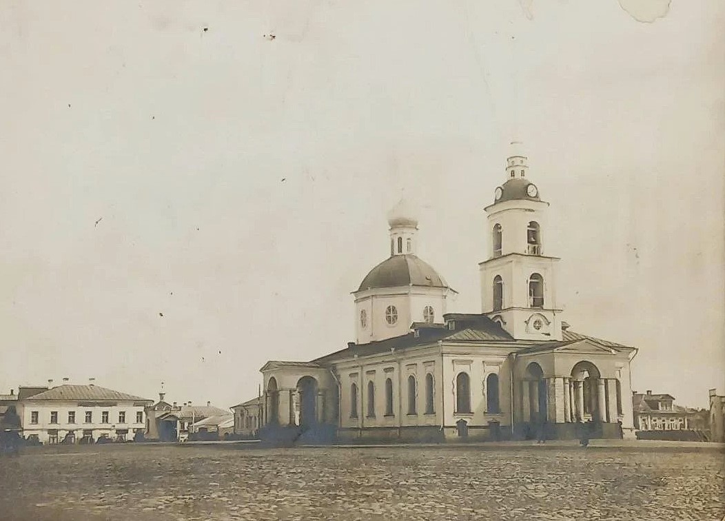 Собор Троицы Живоначальной, Остров (Островский район, Псковская область). архивная фотография, Фото 1900-х гг. Приблизительная датировка: 1900-1912 гг.