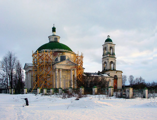 Татищев погост. Церковь Сергия Радонежского. общий вид в ландшафте