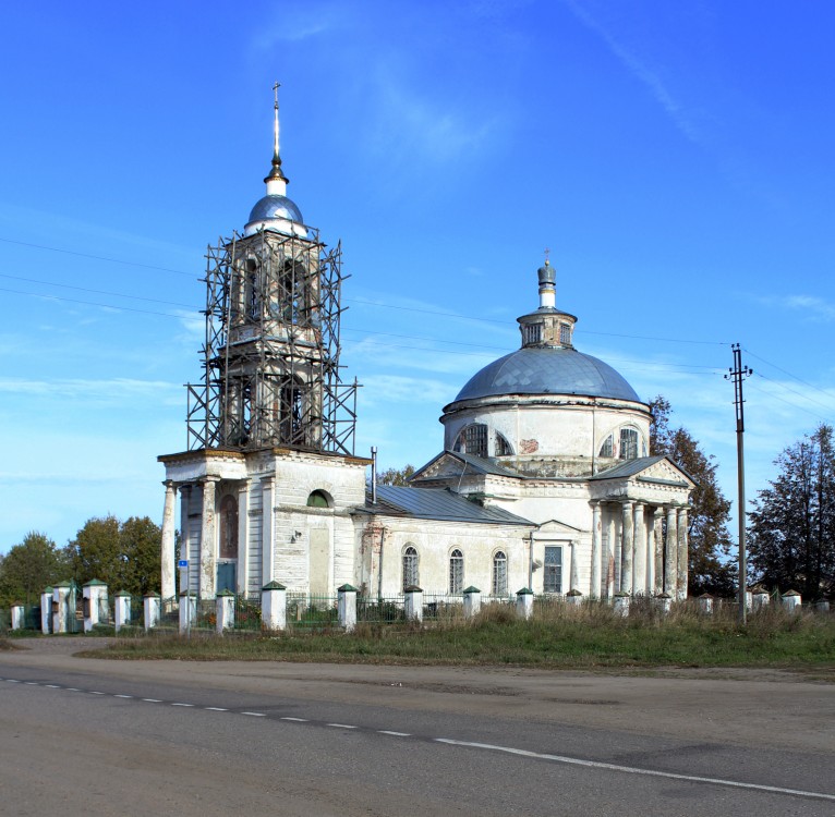 Татищев погост. Церковь Сергия Радонежского. фасады