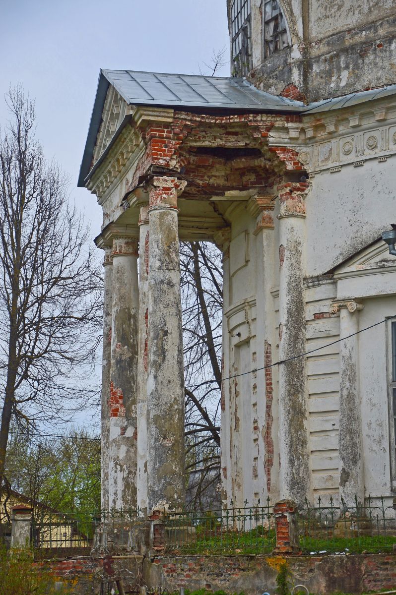 Церковь Сергия Радонежского, Татищев погост (Ростовский район, Ярославская область). архитектурные детали
