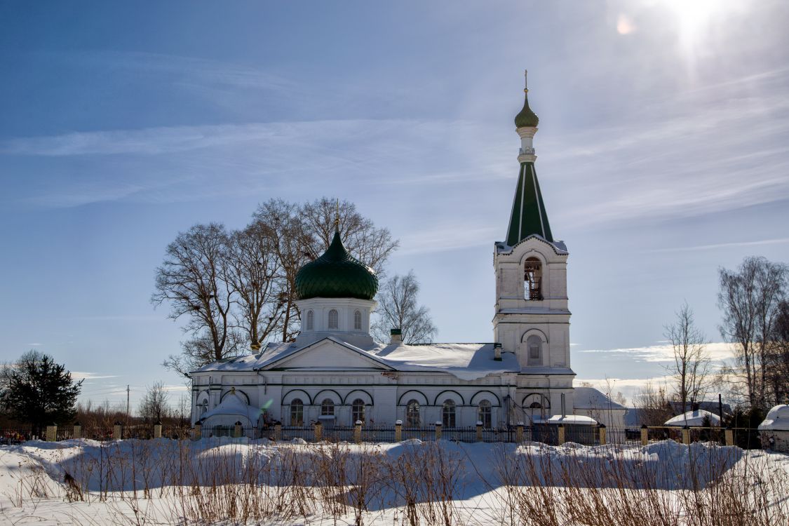 Никольское ярославская. Ростовский район Церковь Николая Чудотворца. Церковь в Новоникольском Ростовского района Ярославской области. Храм Николая угодника Никольское Ярославская область. Ново-Никольское (Ярославская область).