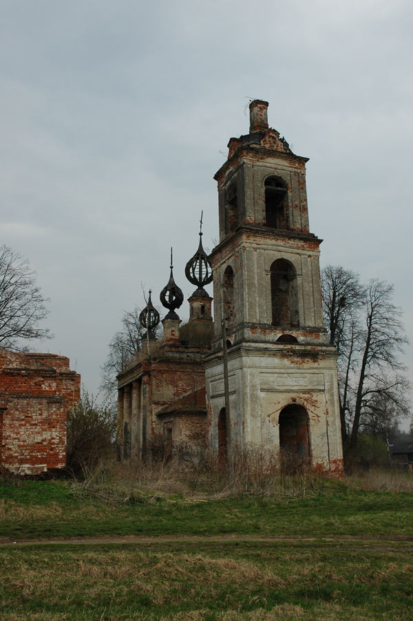 Полянки. Церковь Георгия Победоносца. фасады
