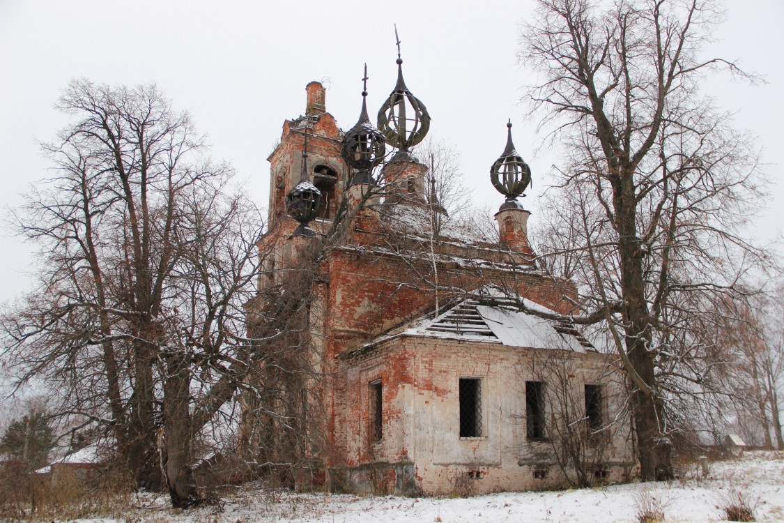 Церковь Георгия Победоносца, Полянки (Ростовский район, Ярославская область). фасады