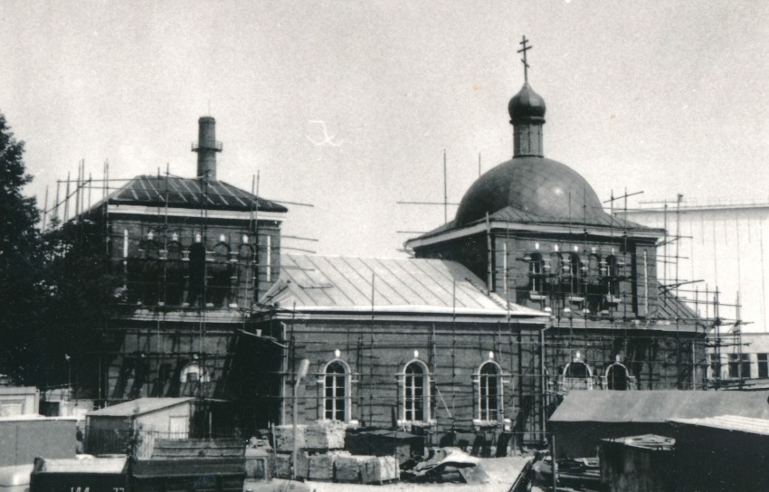 Западное Дегунино. Церковь Сергия Радонежского в Бусинове. фасады