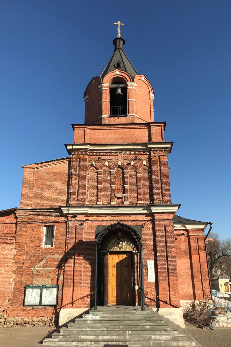 Западное Дегунино. Церковь Сергия Радонежского в Бусинове. архитектурные детали