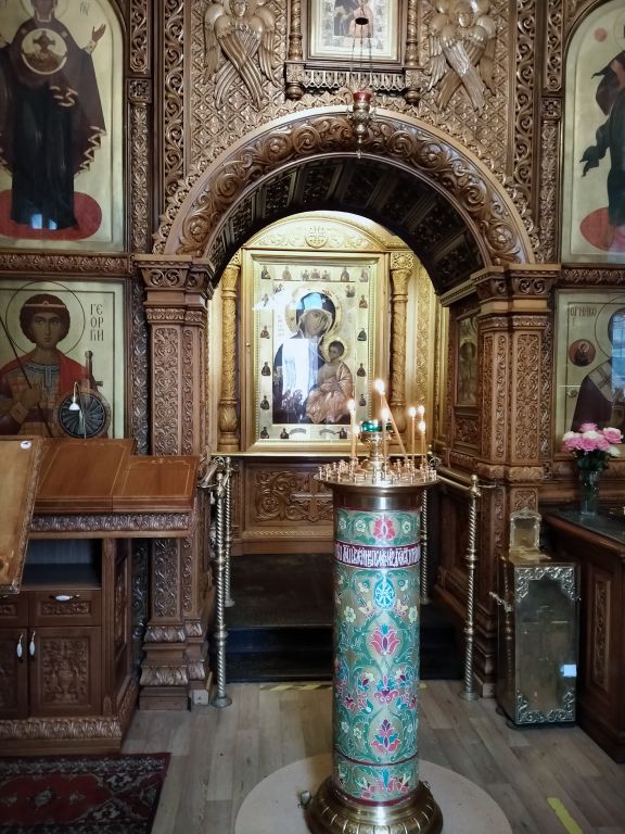 Часовня Иверской иконы Божией Матери у Воскресенских ворот (новая), Тверской (Центральный административный округ (ЦАО), г. Москва). интерьер и убранство, интерьер часовни