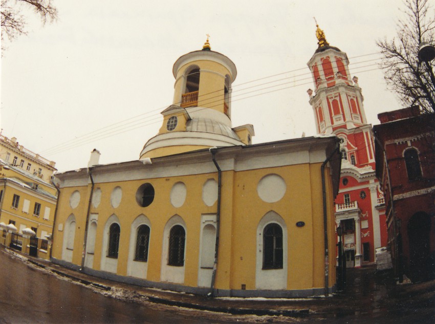 Церковь Феодора Стратилата, Басманный (Центральный административный округ (ЦАО), г. Москва). фасады