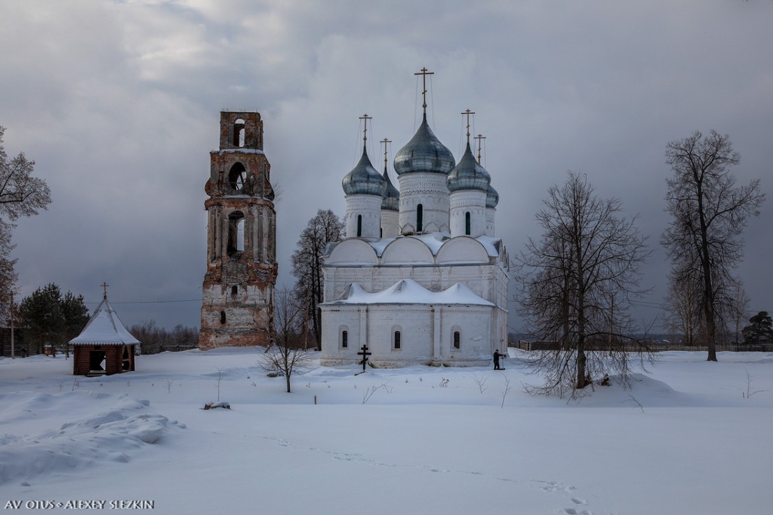 Спасо-Преображенский Геннадиев монастырь, Слобода (Любимский район, Ярославская область). фасады