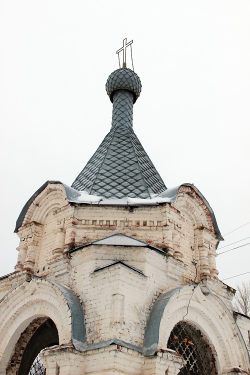 Любим. Часовня Александра Невского в память Александра II. архитектурные детали