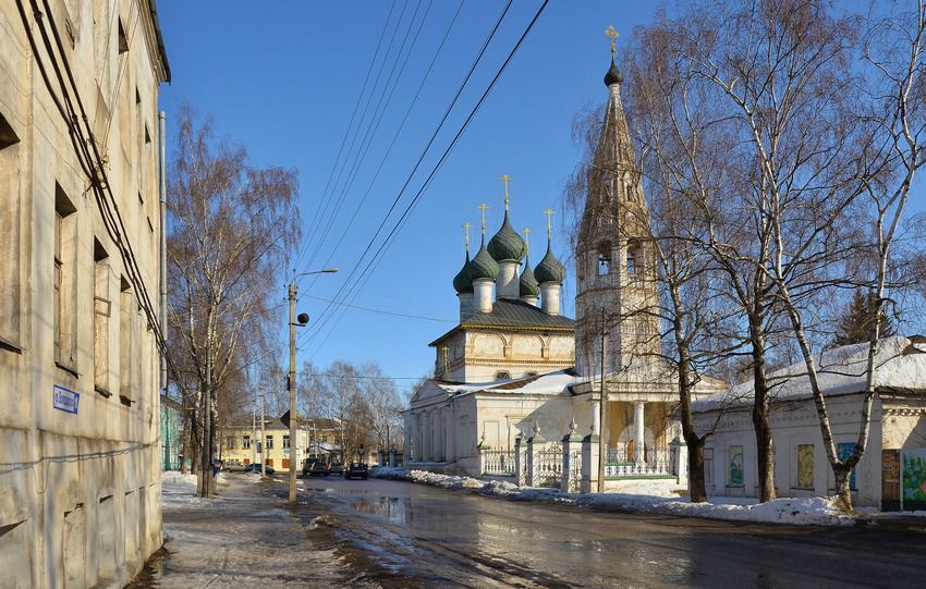 Нерехта. Церковь Богоявления Господня. общий вид в ландшафте