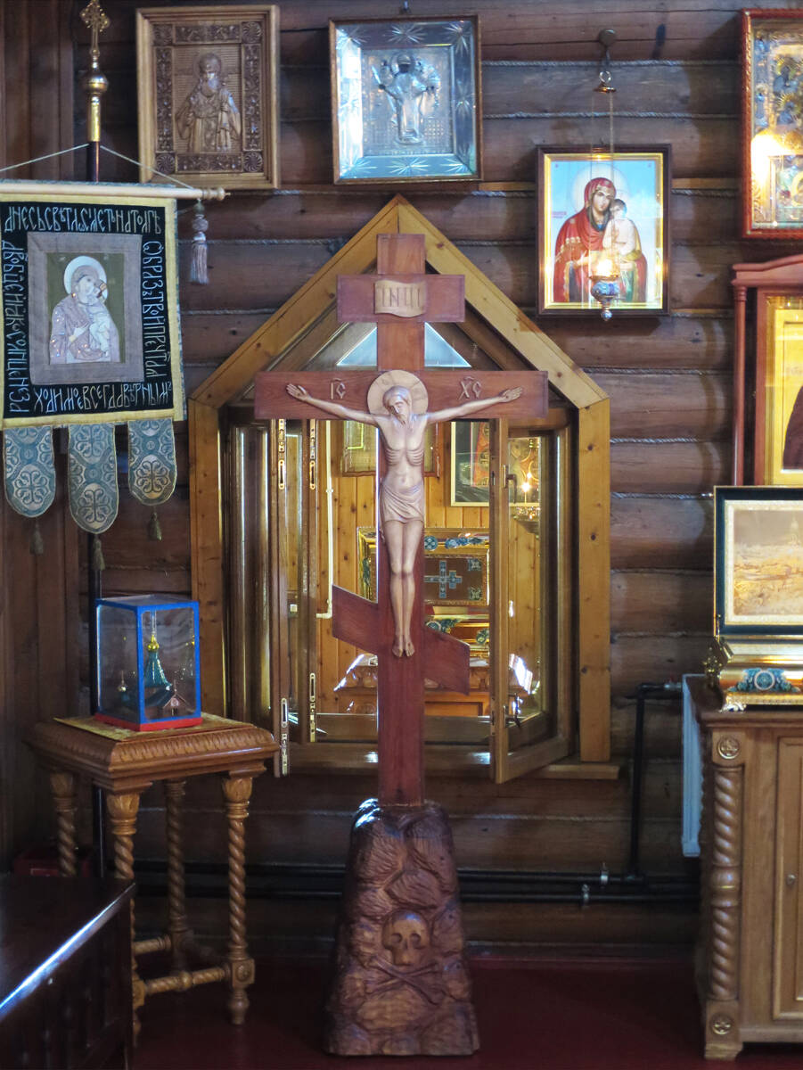 Церковь Троицы Живоначальной в Центральном Чертанове (деревянная), Чертаново Центральное (Южный административный округ (ЮАО), г. Москва). интерьер и убранство