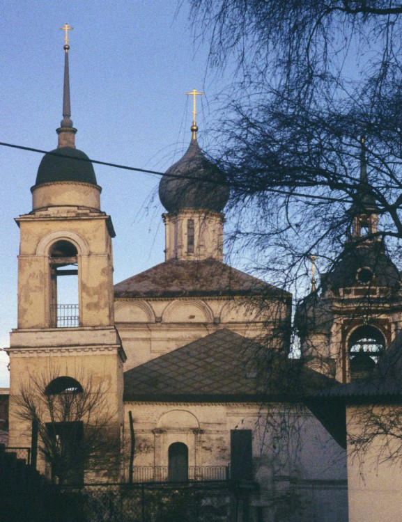 Тверской. Церковь Максима Исповедника (Максима Блаженного) на Варварке. фасады