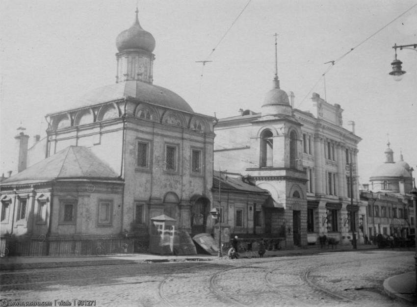 Тверской. Церковь Максима Исповедника (Максима Блаженного) на Варварке. архивная фотография,  Фото с сайта pastvu.ru Фото 1931 г.